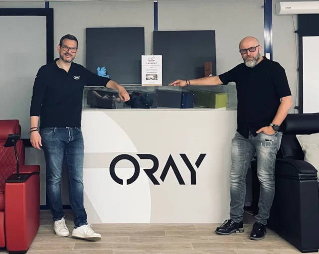 🎬 Immersion Home-Cinéma chez ORAY avec MyCiné 🎬

Nous avons eu le plaisir d’accueillir Jean-Paul Jaeck et l’équipe de @mycine.eu  dans nos ateliers ORAY Projection Systems.

Au programme : échanges passionnés autour du cinéma, démonstrations produits et découverte de notre savoir-faire dans la fabrication d’écrans de projection. 🎥🔧

Cette visite marque le début d’une belle collaboration tournée vers l’excellence et l’innovation.

📹 Spoiler : une vidéo exclusive de cette rencontre arrive très bientôt sur la chaîne YouTube Myciné... Restez connectés !

Un grand merci à toute l’équipe MyCiné pour leur visite et leur enthousiasme 🙌

#Oray #MyCiné #HomeCinema #VisitePartenaire #SavoirFaire #FabricationFrançaise #EcransDeProjection #Partenariat #YouTube #InnovationFrançaise