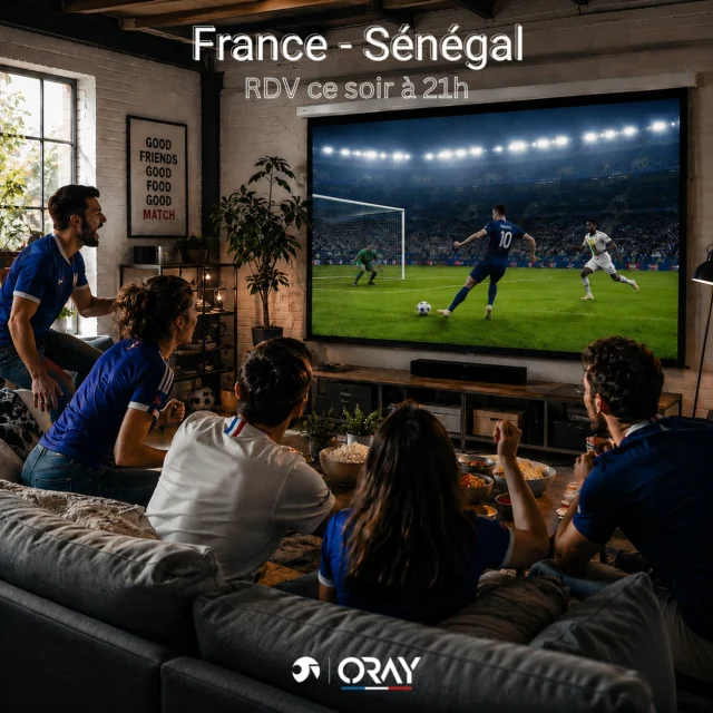 ⚽𝗖𝗲 𝘀𝗼𝗶𝗿, 𝗹𝗲 𝗺𝗮𝘁𝗰𝗵 𝘀𝗲 𝗷𝗼𝘂𝗲 𝗮𝘂𝘀𝘀𝗶 𝗱𝗮𝗻𝘀 𝗻𝗼𝘀 𝘀𝗮𝗹𝗼𝗻𝘀.

✨La magie des grandes compétitions ne se limite pas au terrain.

Elle se vit dans les salons, les bureaux, les fan zones ou les lieux de réception. 
Partout où l'on se retrouve pour partager une émotion, commenter une action ou vibrer ensemble devant une belle affiche.

À quelques heures de France – Sénégal, nous vous souhaitons une belle soirée de football et de convivialité.

😊Profitez du match… et surtout du plaisir d'être réunis.

#FranceSénégal #Football #CoupeDuMonde #MomentsPartagés #Convivialité #Projection #ORAY